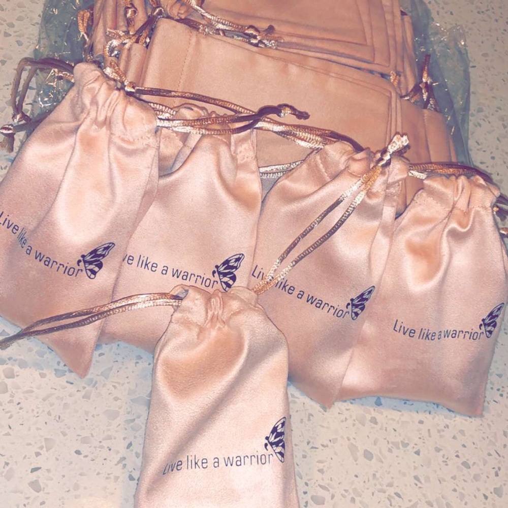 Brand new-beautiful light pink jewelry bags